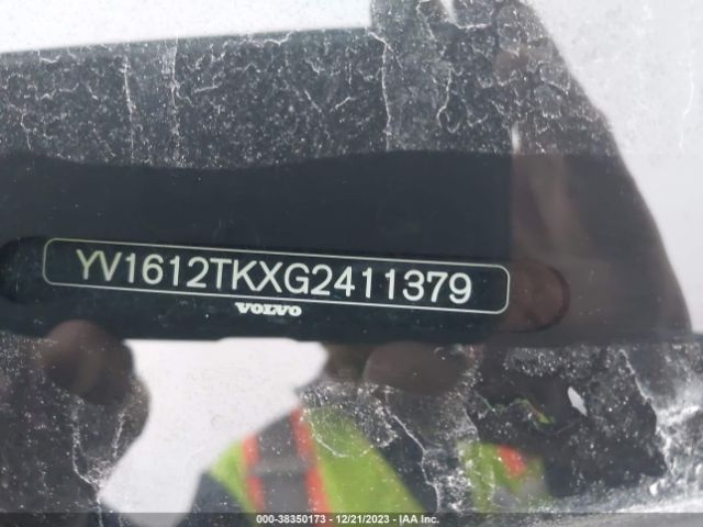 2016 VOLVO S60 YV1612TKXG2411379 Photo 8