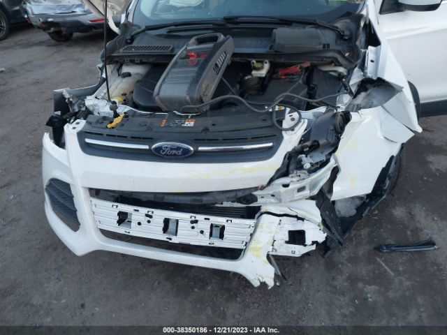 1FMCU9G98EUD74054 Ford ESCAPE SE