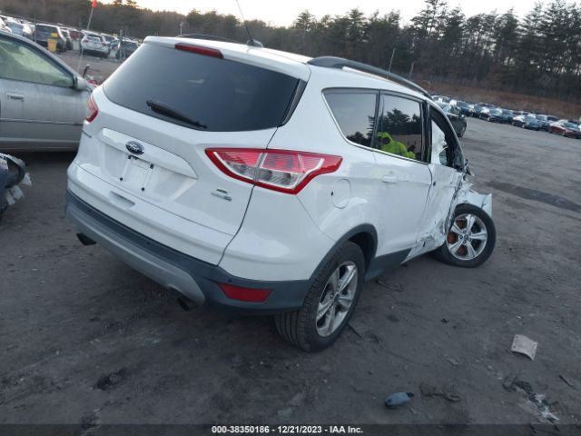 1FMCU9G98EUD74054 Ford ESCAPE SE