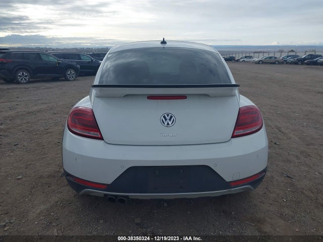 2018 VOLKSWAGEN BEETLE 2.0T DUNE VIN: 3VWSD7ATXJM710324