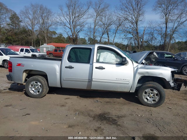 2013 CHEVROLET SILVERADO 1500 LT VIN: 3GCPCSE0XDG153853