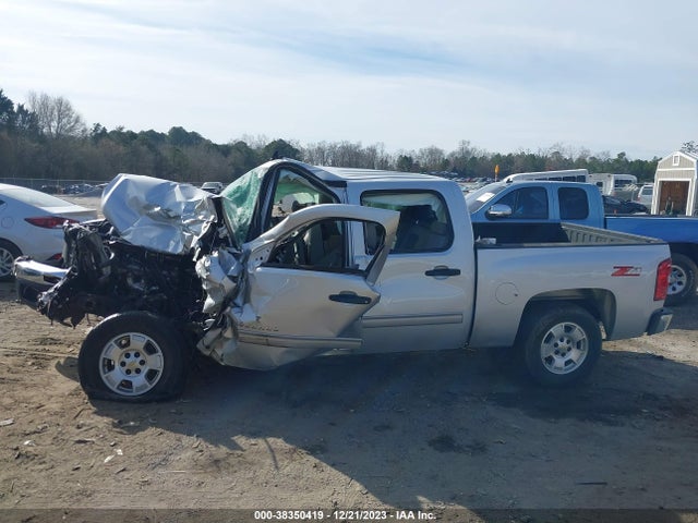 2013 CHEVROLET SILVERADO 1500 LT VIN: 3GCPCSE0XDG153853