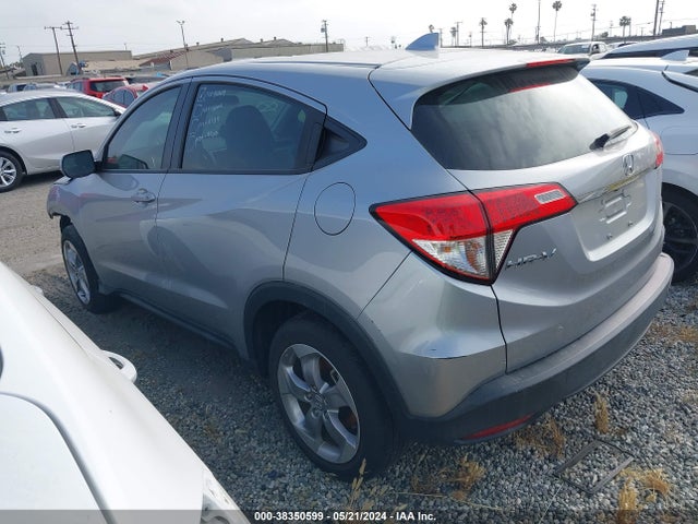 Honda HR-V LX 2019 3CZRU5H35KG710804 Image 3