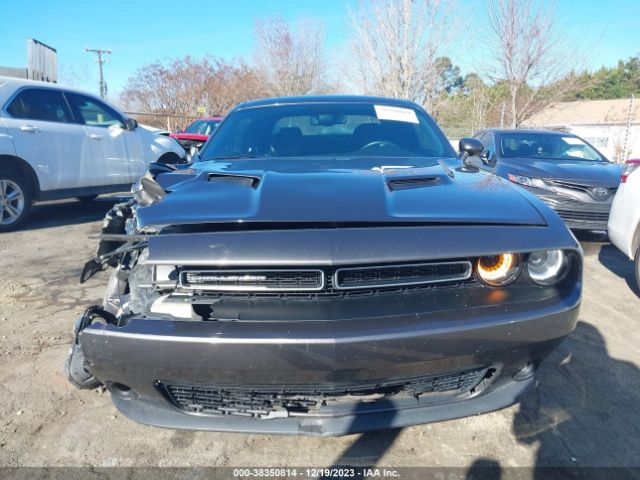 2C3CDZAG9JH219087 Dodge Challenger Sxt Plus