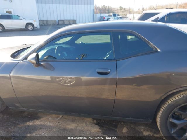 2C3CDZAG9JH219087 Dodge Challenger Sxt Plus