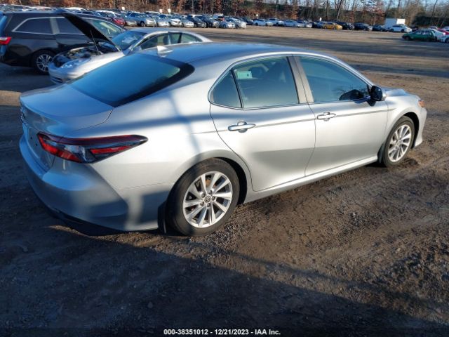 2021 TOYOTA CAMRY 4T1C11BK4MU025007 Photo 3