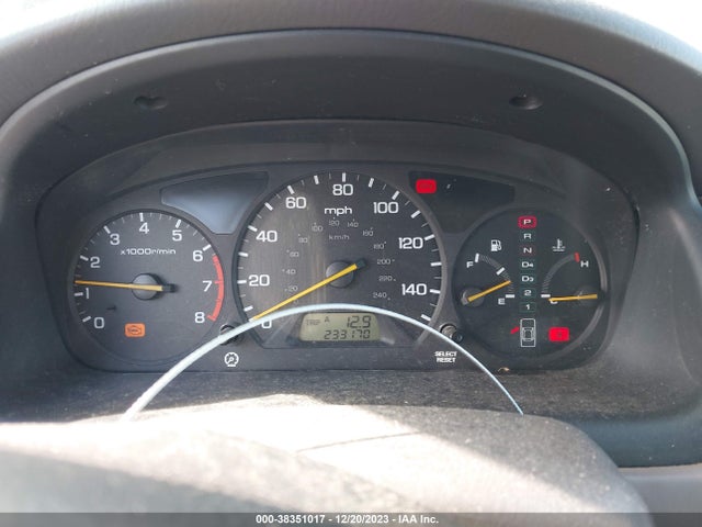 2002 HONDA ACCORD SDN EX W/LEATHER VIN: 1HGCG16582A065646