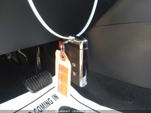 2018 JAGUAR E-PACE SADFJ2FX9J1Z31765 Photo 10