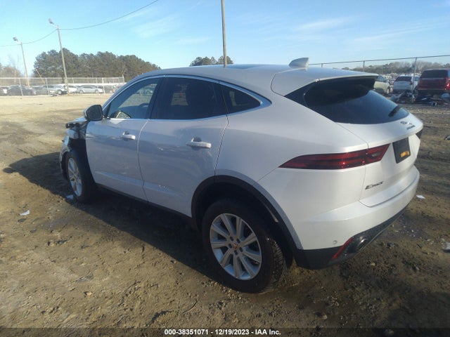 2018 JAGUAR E-PACE SADFJ2FX9J1Z31765 Photo 2