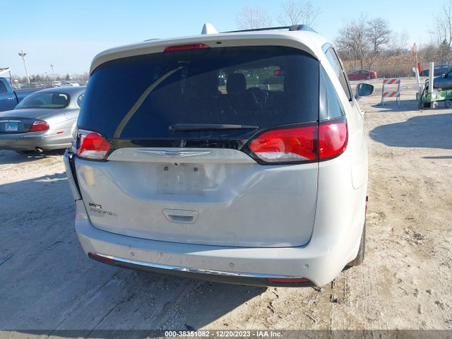 2C4RC1BG8HR795217 Chrysler Pacifica Touring-l