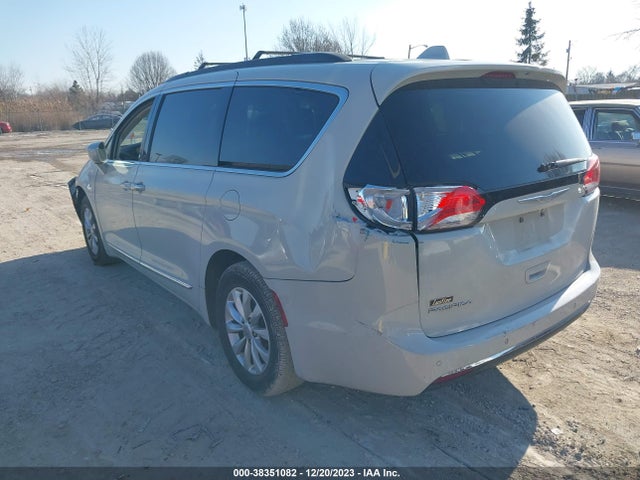 2C4RC1BG8HR795217 Chrysler Pacifica Touring-l