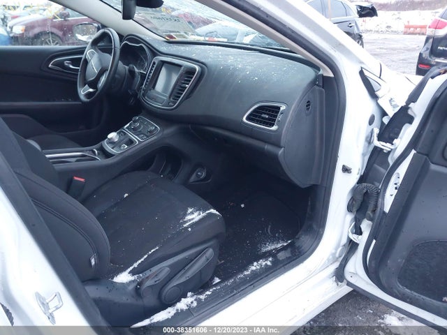 2016 CHRYSLER 200 LIMITED VIN: 1C3CCCAB2GN167984