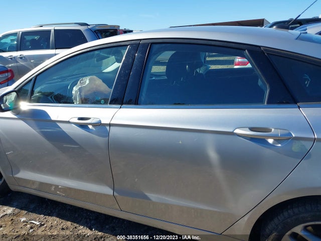 3FA6P0H75GR337562 Ford FUSION SE