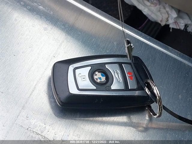 WBA8E9C5XGK647906 BMW 328I
