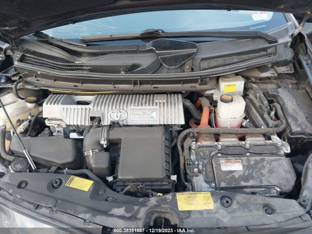 Toyota Prius Plug-in Base (cvt) 2014 JTDKN3DP4E3053843 Image 10