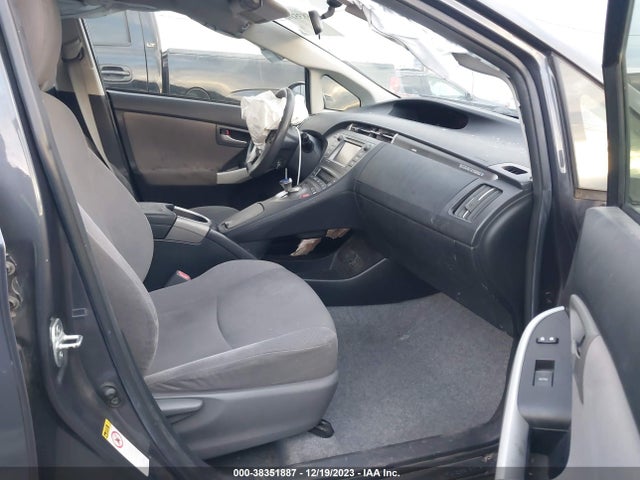 Toyota Prius Plug-in Base (cvt) 2014 JTDKN3DP4E3053843 Image 5