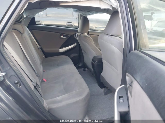 Toyota Prius Plug-in Base (cvt) 2014 JTDKN3DP4E3053843 Image 8