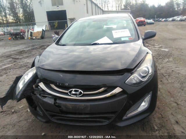 2013 HYUNDAI ELANTRA GT VIN: KMHD35LEXDU147143
