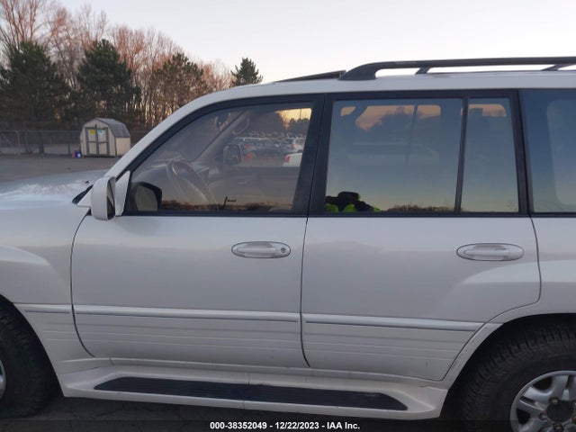 2000 LEXUS LX 470 VIN: JT6HT00W9Y0103922