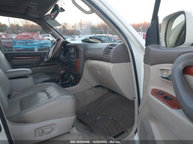 2000 LEXUS LX 470 VIN: JT6HT00W9Y0103922