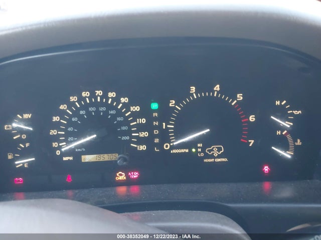2000 LEXUS LX 470 VIN: JT6HT00W9Y0103922