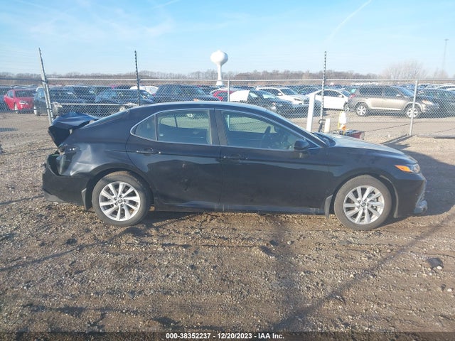 Toyota CAMRY LE 2024 4T1C11BK4RU110923 Image 14