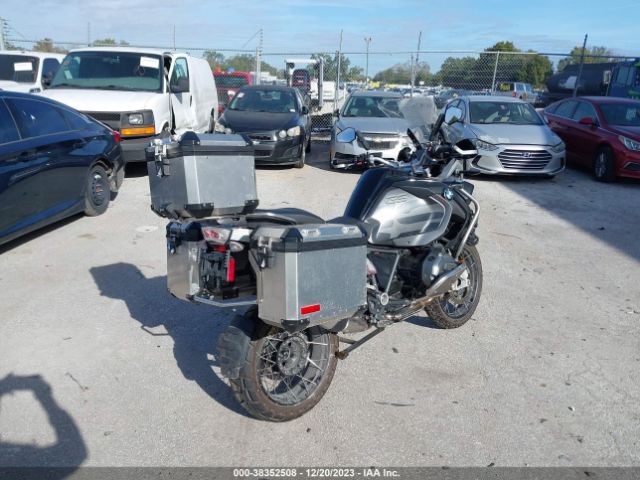 2018 BMW R1200 WB10A1204JZ899469 Photo 3