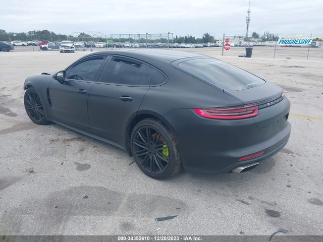 2017 PORSCHE PANAMERA WP0AA2A79HL101749 Photo 2