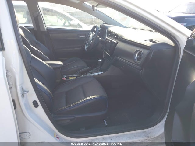 Toyota COROLLA SE 2017 5YFBURHE9HP642462 Image 5