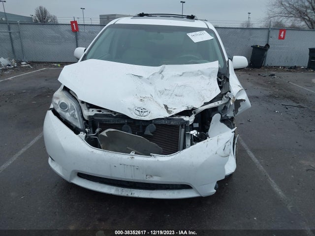 Toyota Sienna Xle 7 Passenger 2014 5TDDK3DC0ES077487 Image 12