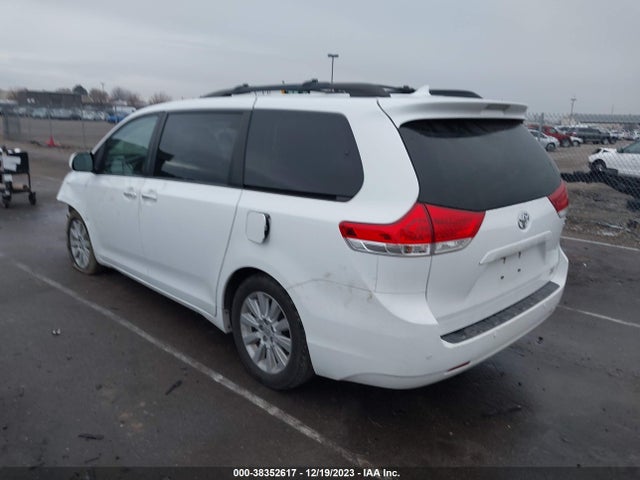 Toyota Sienna Xle 7 Passenger 2014 5TDDK3DC0ES077487 Image 3