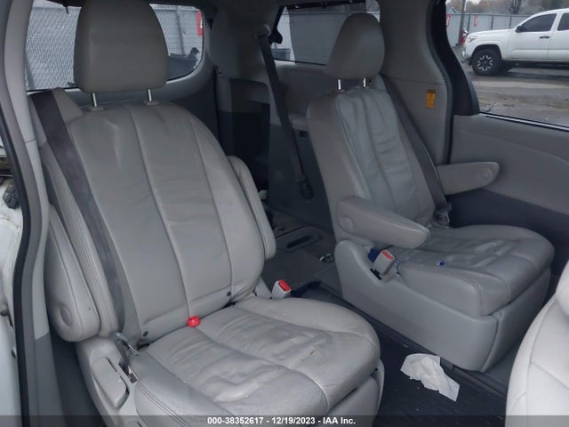 Toyota Sienna Xle 7 Passenger 2014 5TDDK3DC0ES077487 Image 8
