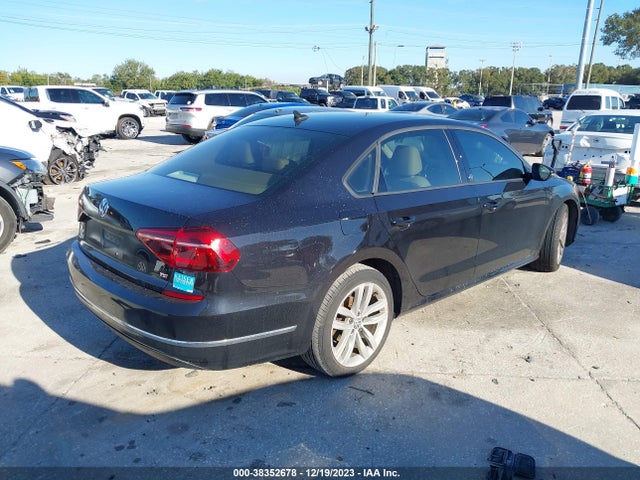 1VWLA7A30KC008982 Volkswagen Passat 2.0t Wolfsburg Edition