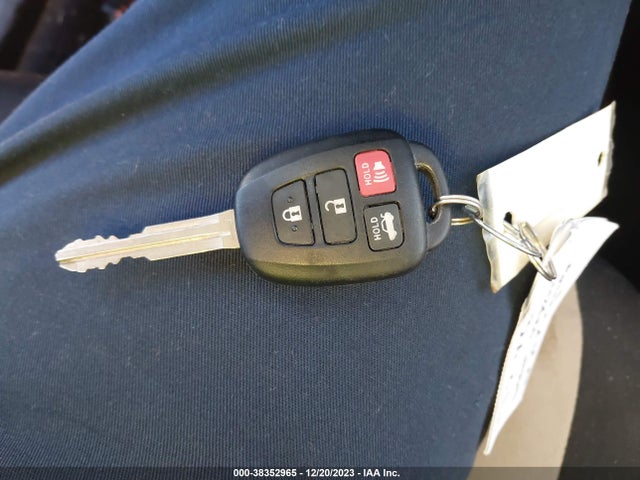 Toyota Corolla Le Eco 2014 5YFBPRHE1EP016679 Image 11