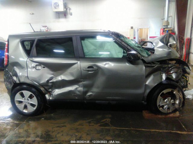KNDJN2A24F7122037 KIA Soul