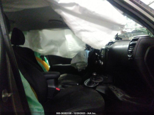 KNDJN2A24F7122037 KIA Soul