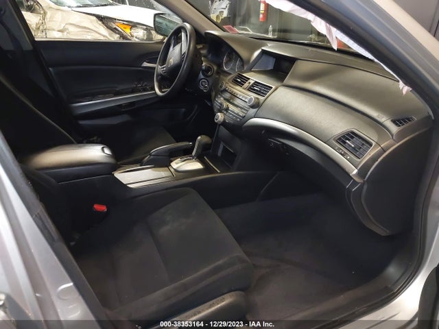 2009 HONDA ACCORD 2.4 EX VIN: JHMCP26749C013711