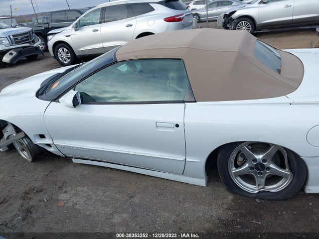 1999 PONTIAC FIREBIRD TRANS AM VIN: 2G2FV32G2X2211091