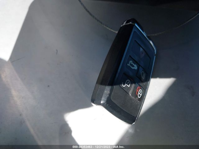 2019 JAGUAR E-PACE SADFJ2FX1K1Z33723 Photo 10