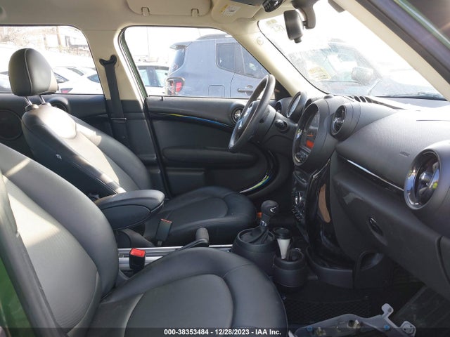 2016 MINI COUNTRYMAN WMWZB3C50GWR46856 Photo 4