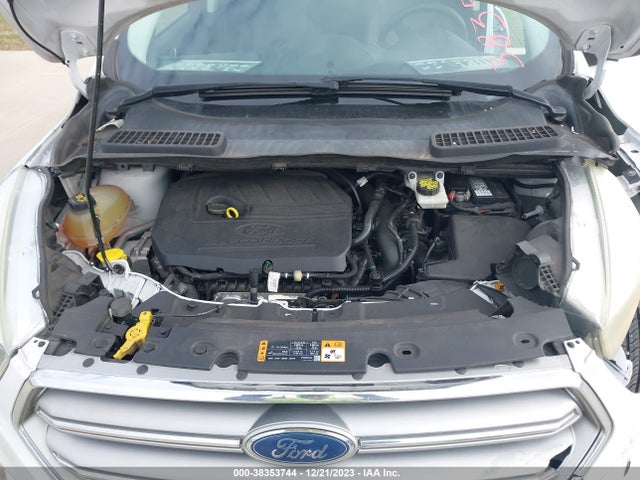 Ford ESCAPE SE 2017 1FMCU0GD0HUB30533 Image 10