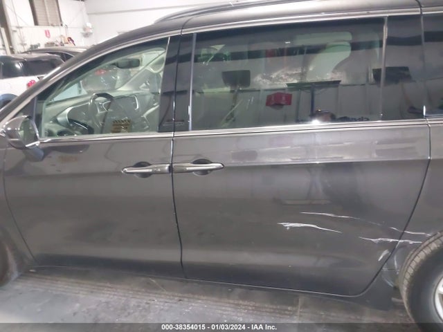 2C4RC1BG8MR574369 Chrysler Pacifica Touring L