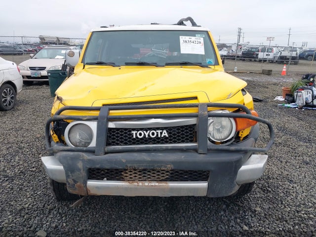2007 TOYOTA FJ CRUISER VIN: JTEBU11F370101108