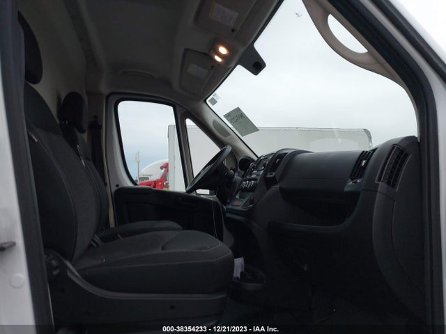 3C6URVJG8KE560284 RAM Promaster 3500 Cargo Van High Roof 159 Wb Ext