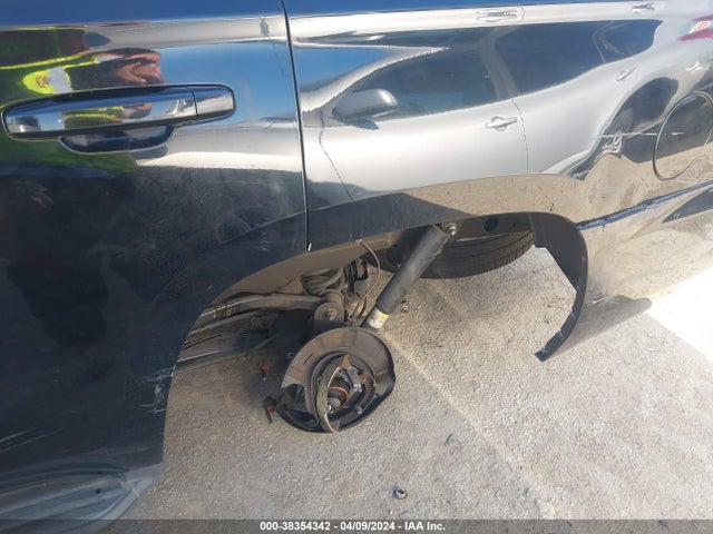 Chevrolet Tahoe Ls 2017 1GNSCAECXHR203825 Image 6