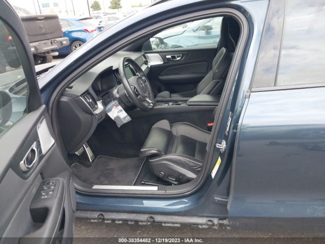 2019 VOLVO V60 YV1A22SM3K1330572 Photo 4