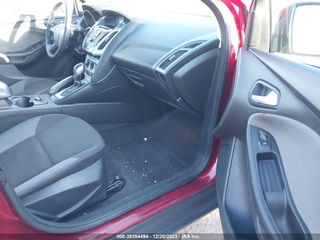 2014 FORD FOCUS SE VIN: 1FADP3F22EL125486