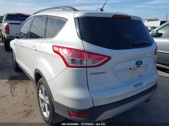 1FMCU0GXXGUA09419 Ford ESCAPE SE