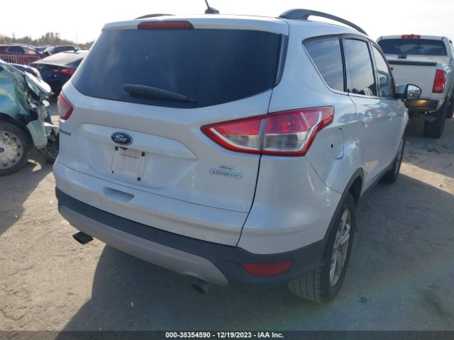 1FMCU0GXXGUA09419 Ford ESCAPE SE