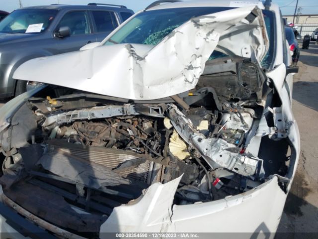 1FMCU0GXXGUA09419 Ford ESCAPE SE